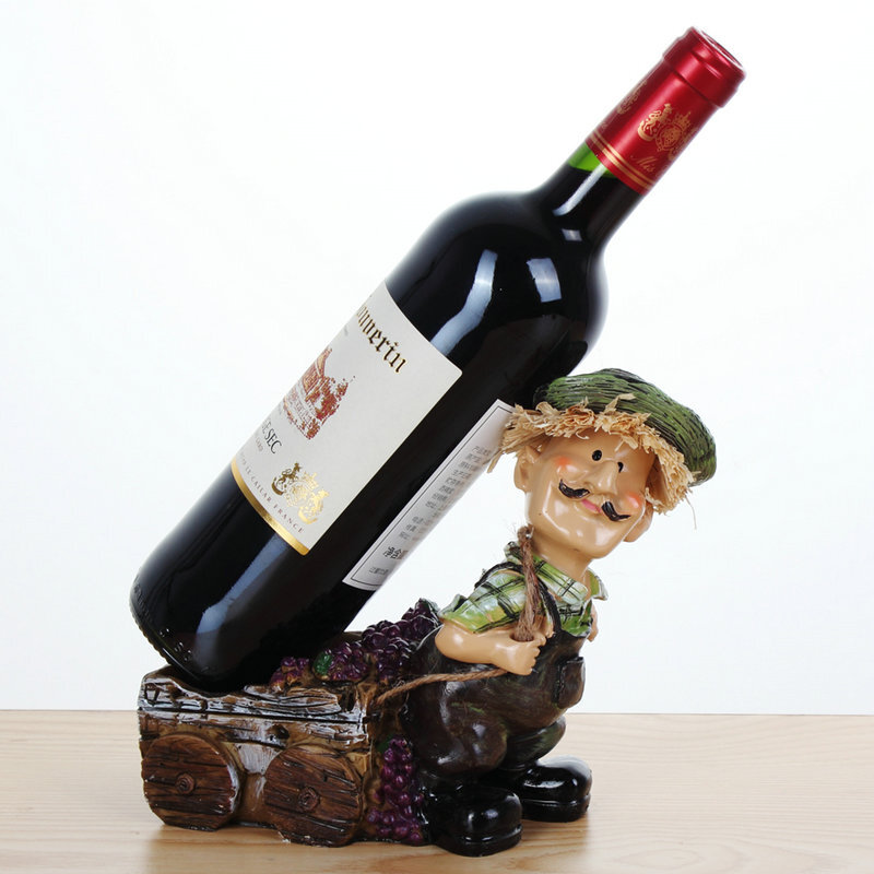 獅身人面像與埃及貓神 創(chuàng)意酒具中的異域風情與國產葡萄酒的優(yōu)雅邂逅